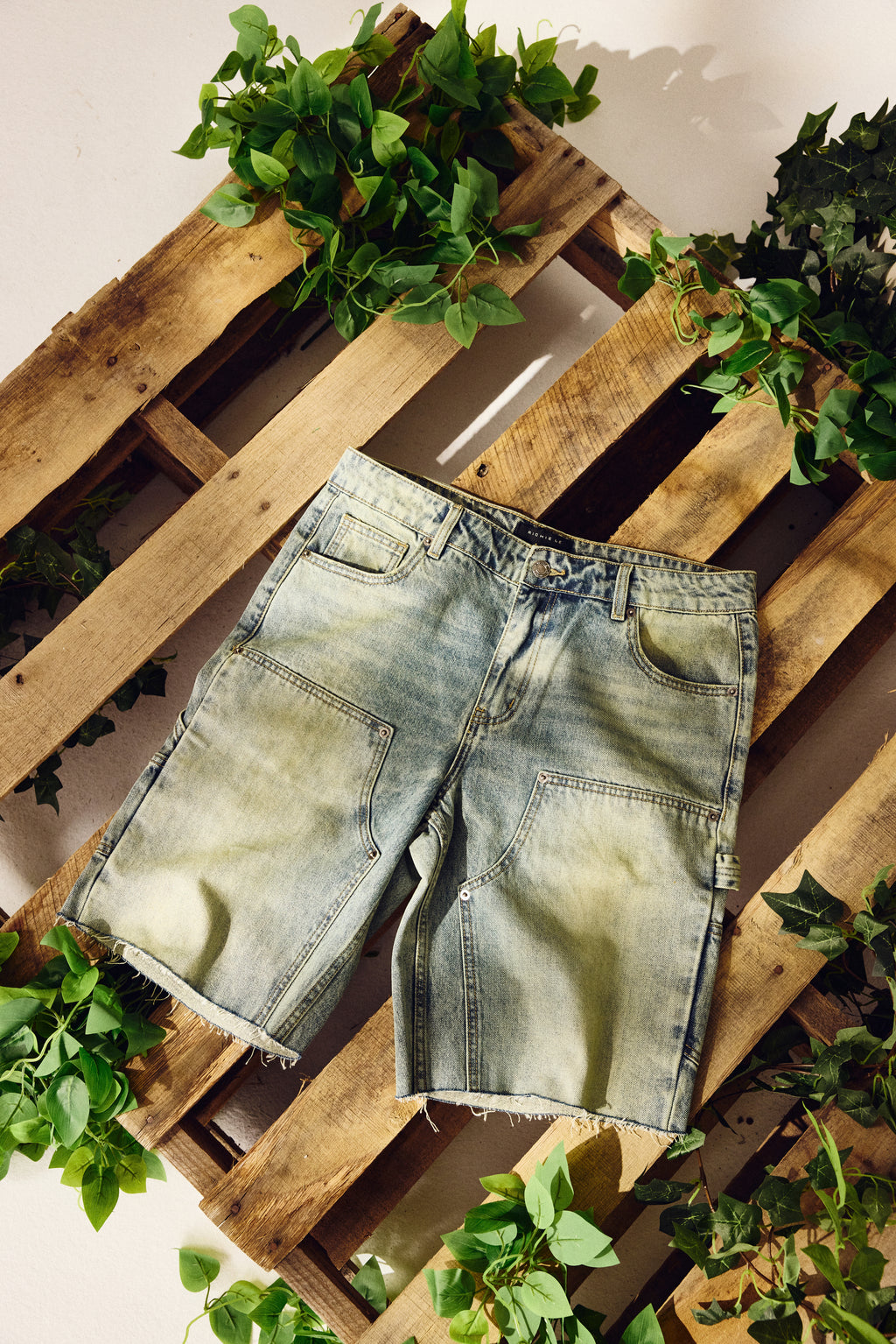 DENIM CARPENTER SHORT
