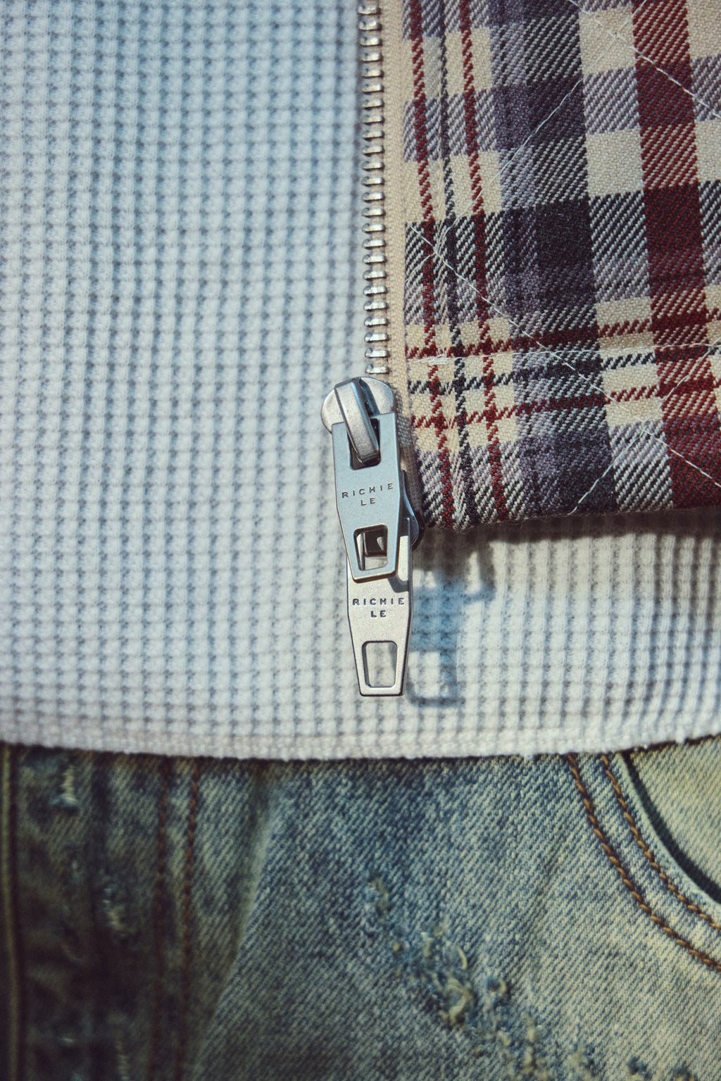 QUILTED ZIP FLANNEL - GREY/BRICK