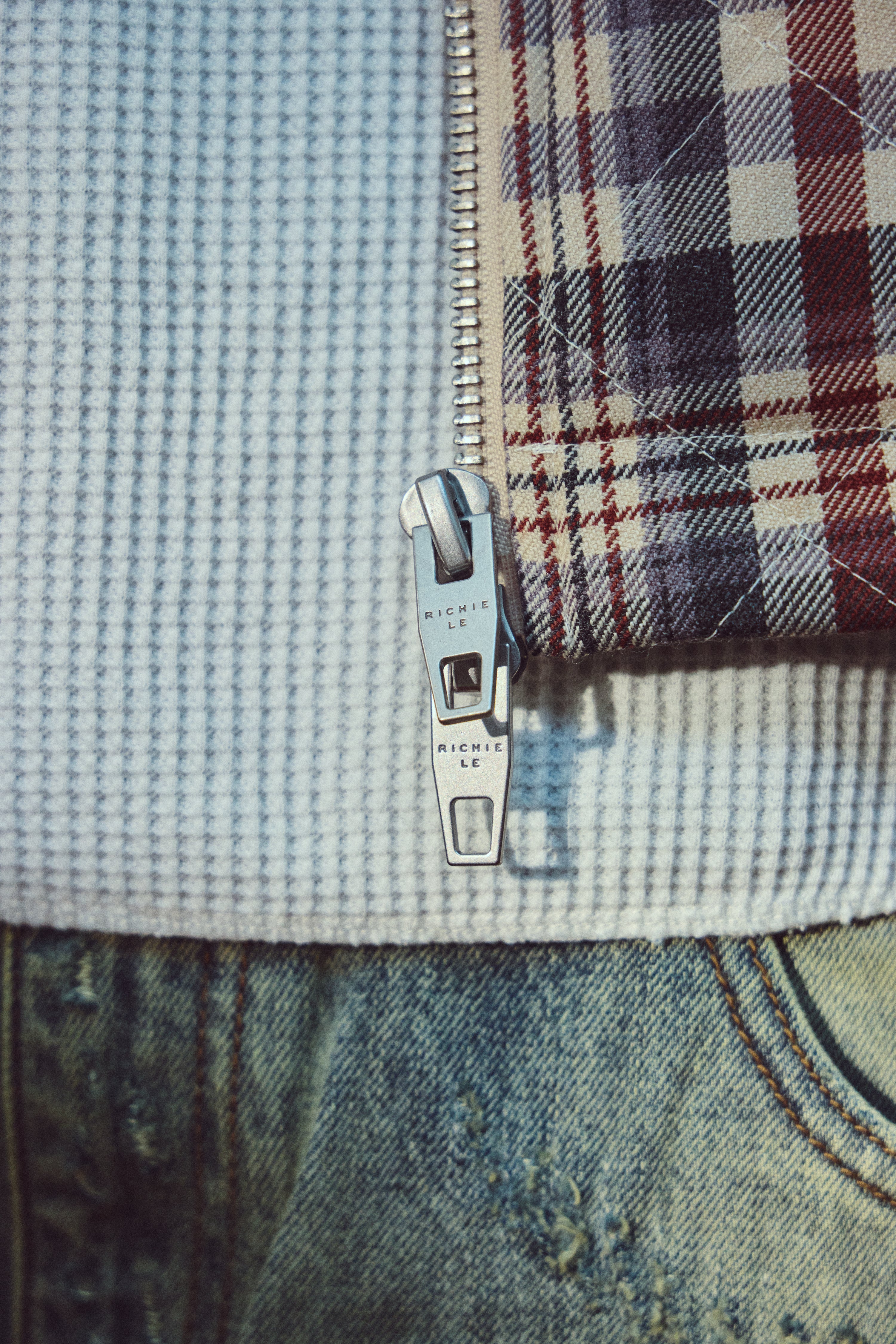 QUILTED ZIP FLANNEL - GREY/BRICK