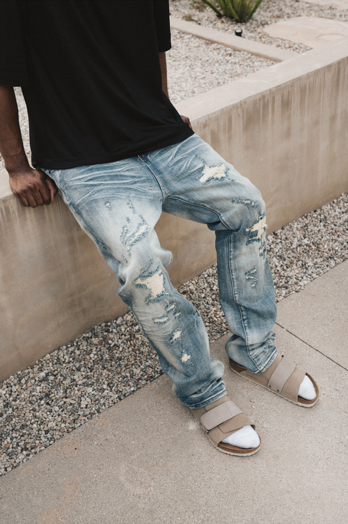 RELAXED DENIM - DISTRESSED BLUE