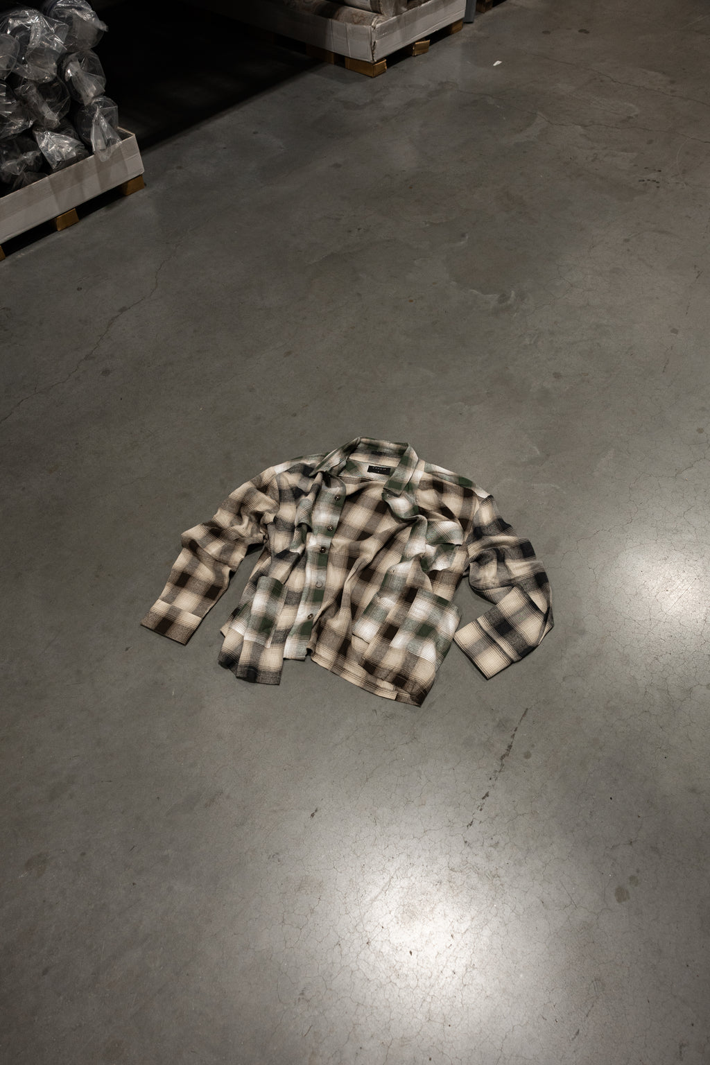 TRI-COLOR VINTAGE FLANNEL - BLACK/SAND/BROWN/SAGE