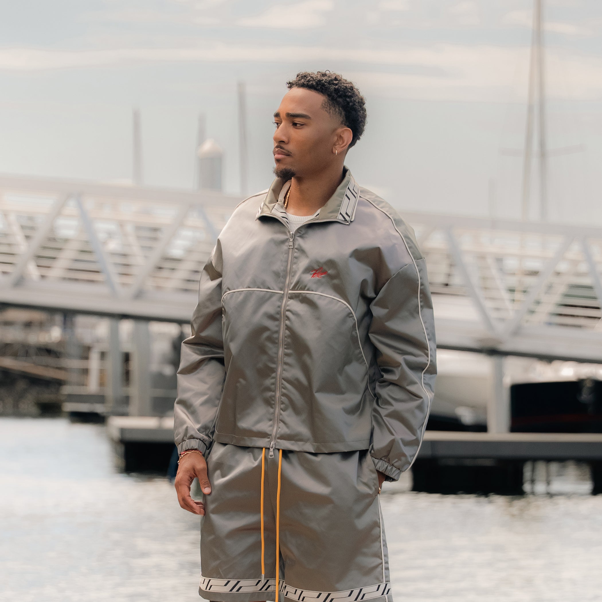 SIGNATURE SATIN JACKET - PEWTER