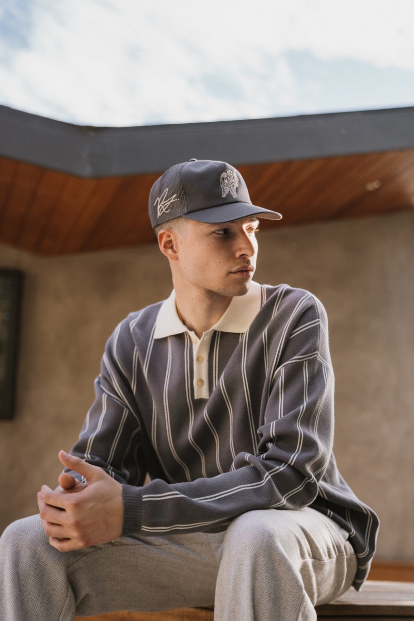 UNSTRUCTURED ANGEL TRUCKER HAT - CARBON GREY